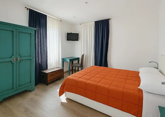 Le Belle Maison